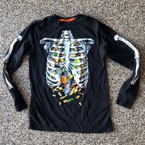 3💵$15 Boys skeleton shirt